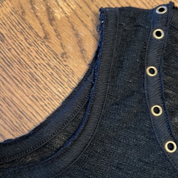 Style & Co Riveted Tank - Picture 5 of 9